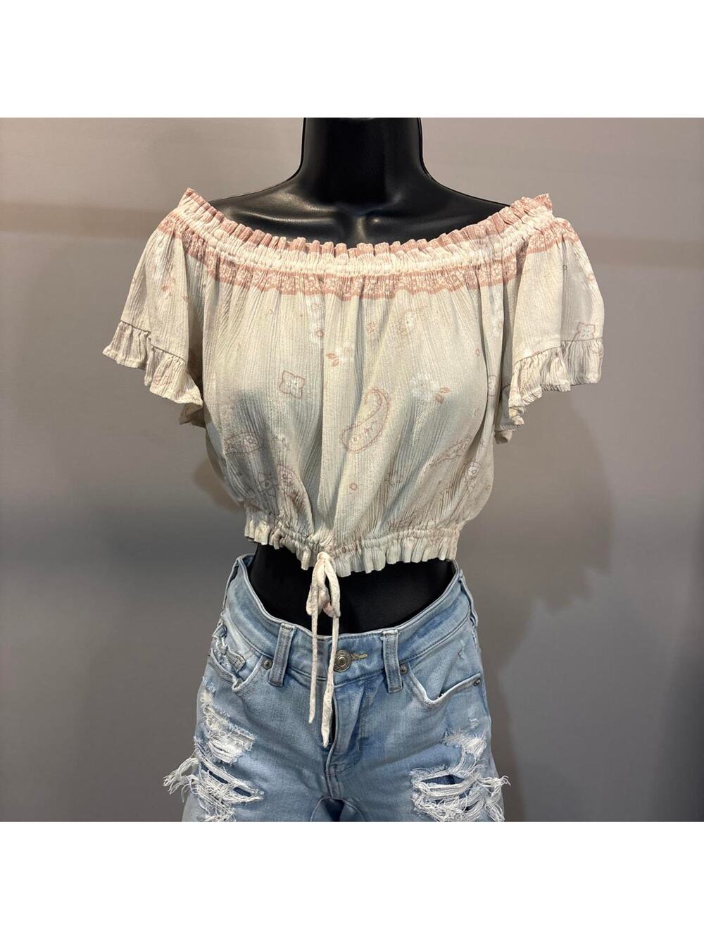Ocean Drive Cream and Pink Paisley Off the Shoulder Cropped Top